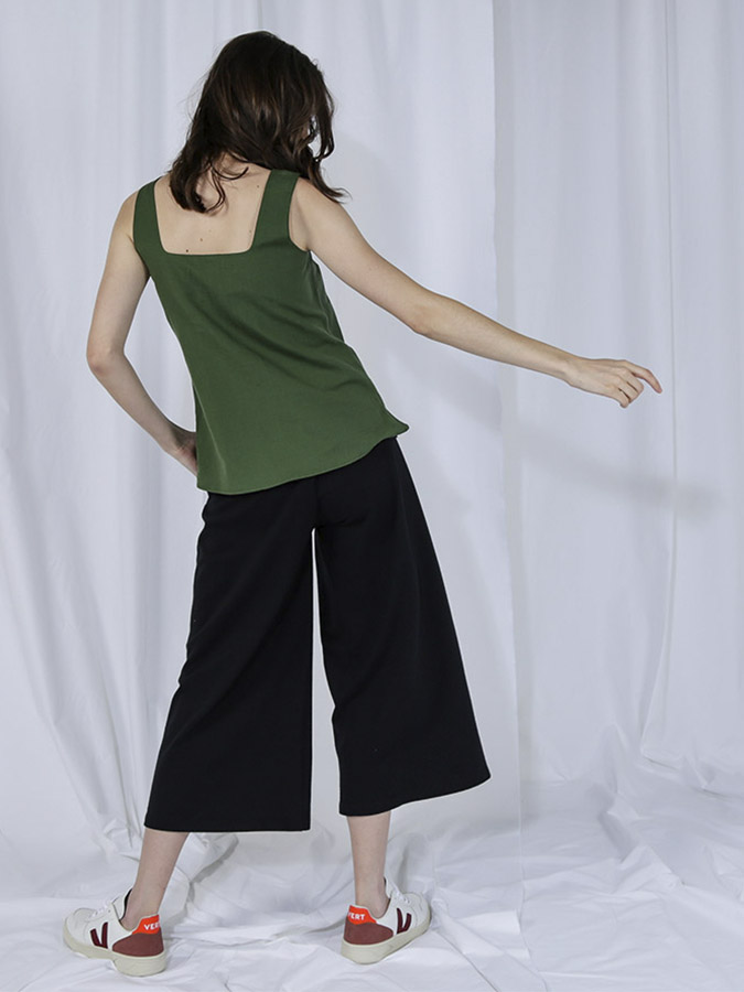 0101FCL Calça Pantacourt Algodão Orgânico_IMG_9221 wordpress