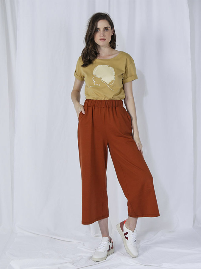 0101FCL Calça Pantacourt Algodão Orgânico_IMG_9819 wordpress