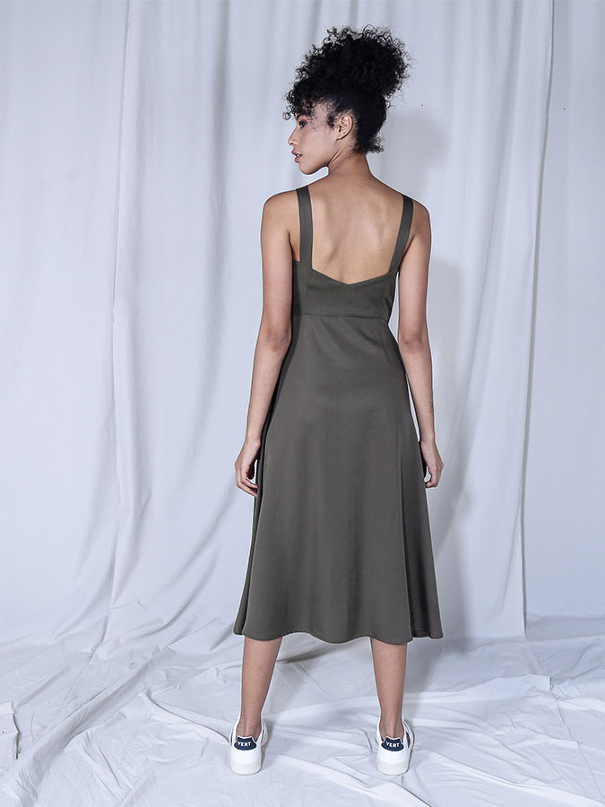 0085FVT Vestido Midi Botões Liocel IMG_9870 wordpress