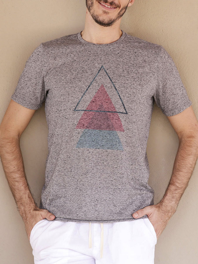 MCT0016- CAMISETA NATURAL TRIÂNGULOS MASCULINA1237_